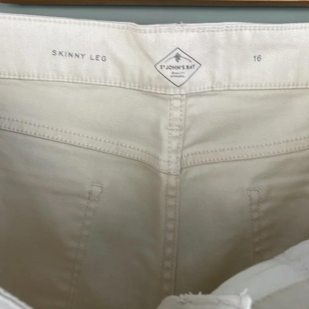 St John's Bay 16 Women's NWT Skinny Jeans Waist 38" Length 40" Inseam 29" - Picture 5 of 9